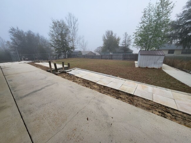 Building Photo - Fully Renovated 3 Bed / 2.5 Bath – 1,878 Sq Ft – 1/3 Acre -- Silver Springs Shores