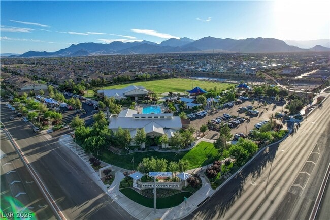 Building Photo - 8067 Tank Loop St