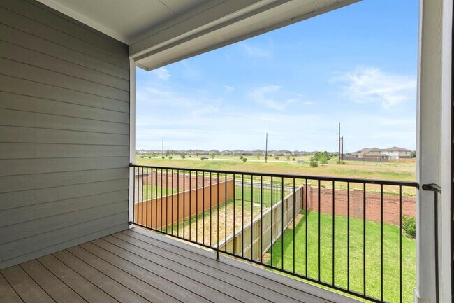 Building Photo - 21118 Garden Palm Dr