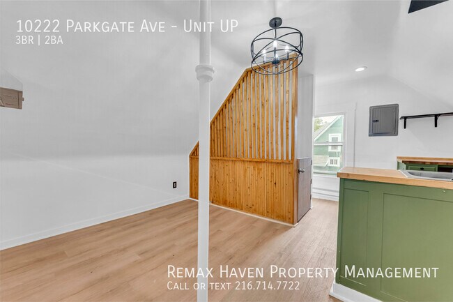 Building Photo - 10222 Parkgate Ave