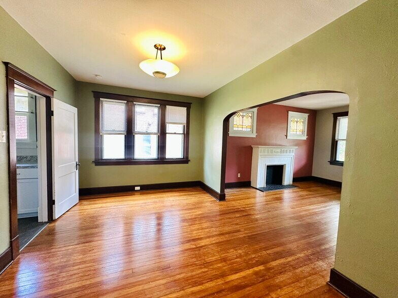 Building Photo - 7509 Trenton Ave