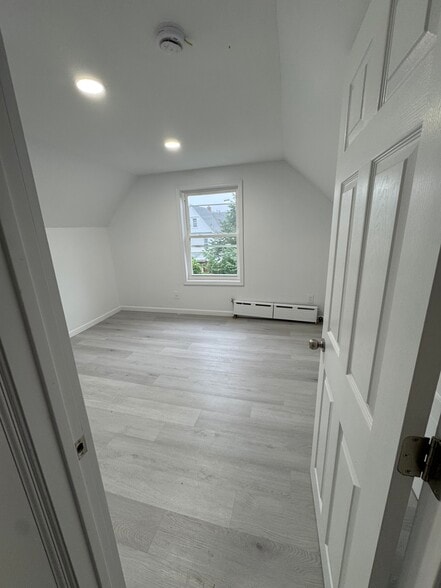 Building Photo - 9420 85th Rd