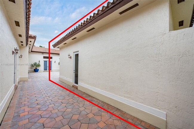 Building Photo - 9981 SW 70th St