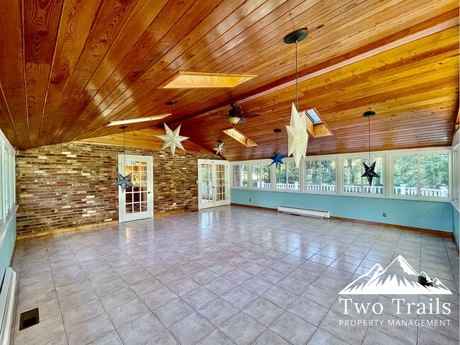 Building Photo - 134 Brandon Rd