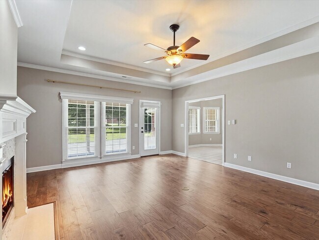 Building Photo - 2819 Willowick Tr SE