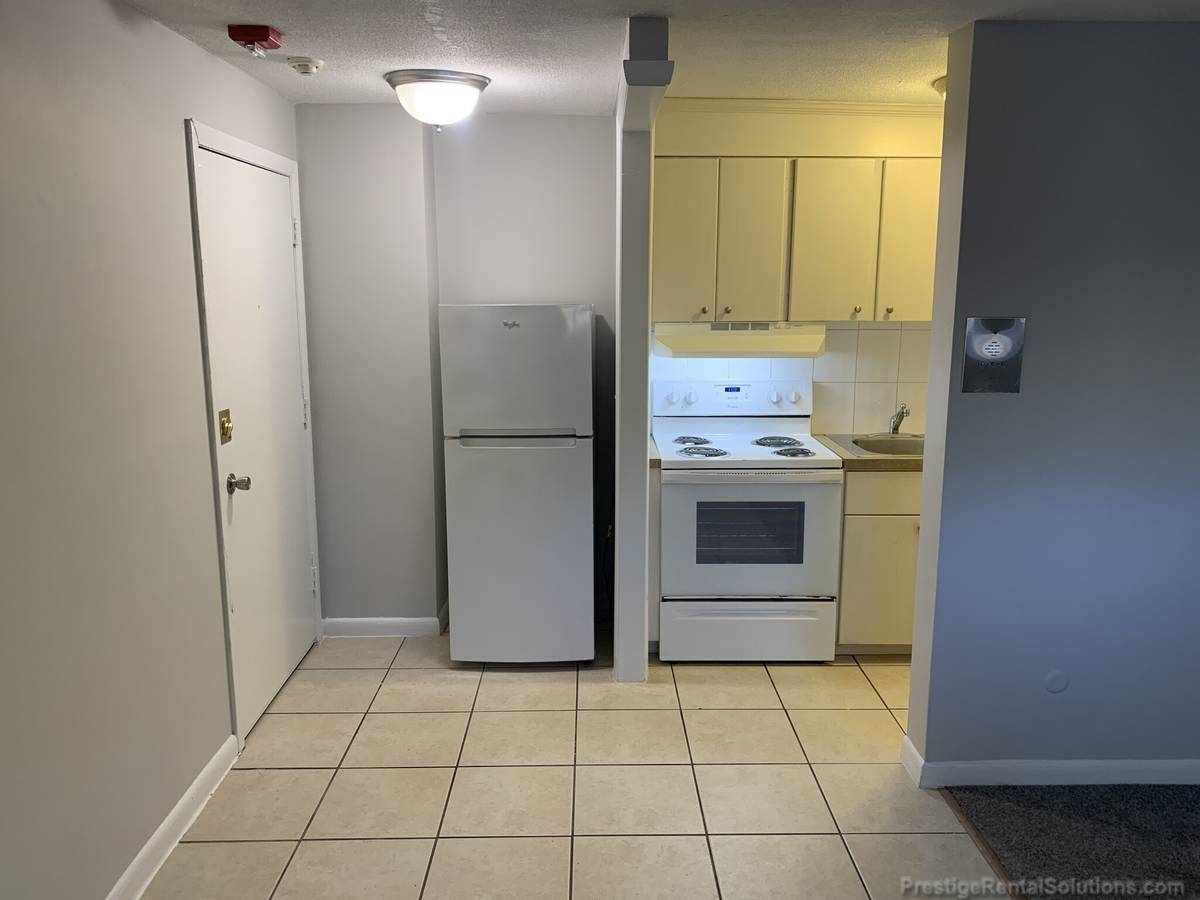 Building Photo - 11 Lincoln St