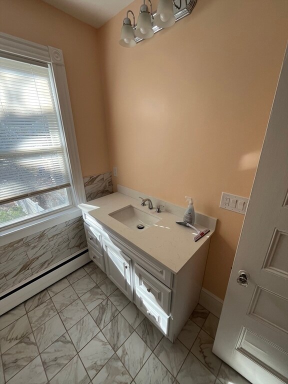 Building Photo - 71 Cherry St