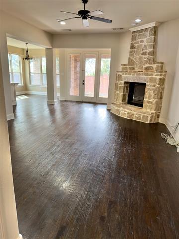 Building Photo - 408 Paluxy Dr