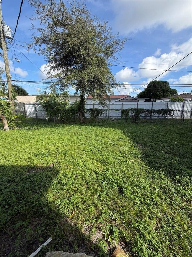 Building Photo - 2531 NW 152nd Terrace