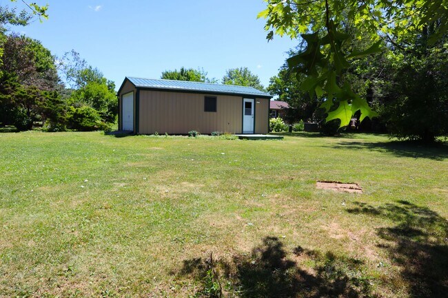 Building Photo - Lovely 3 bedroom, 2 bath home!