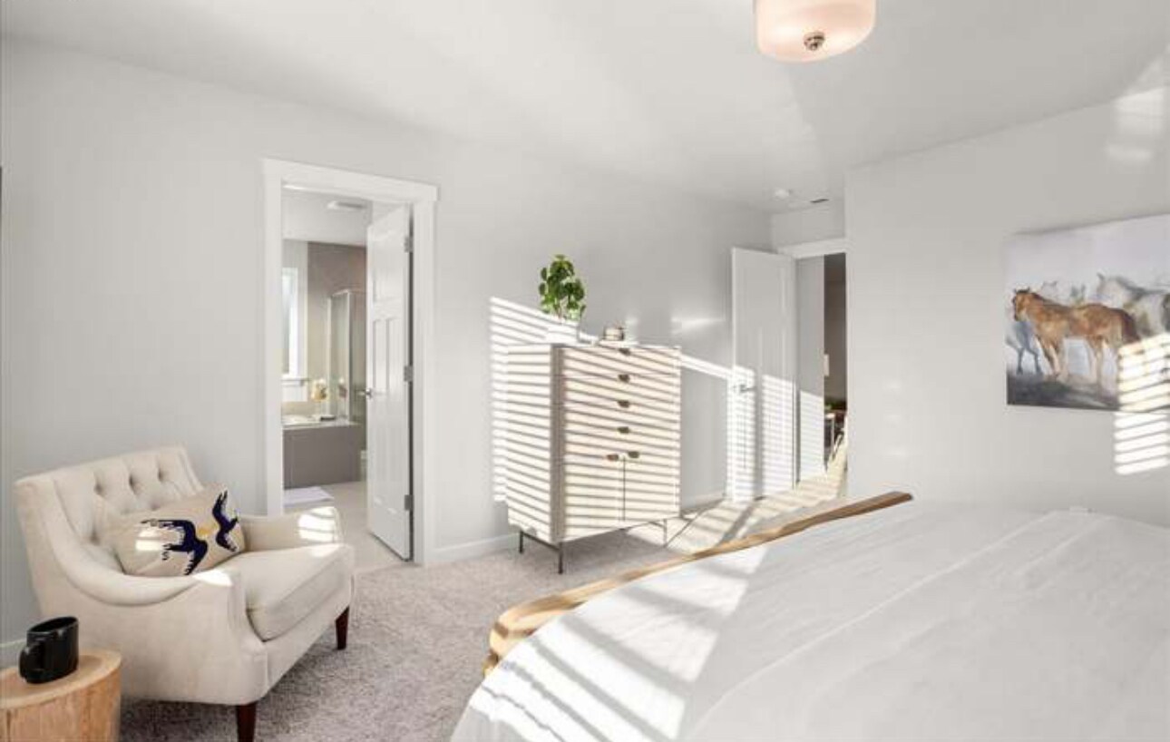 Building Photo - 13911 SW 172nd Ave