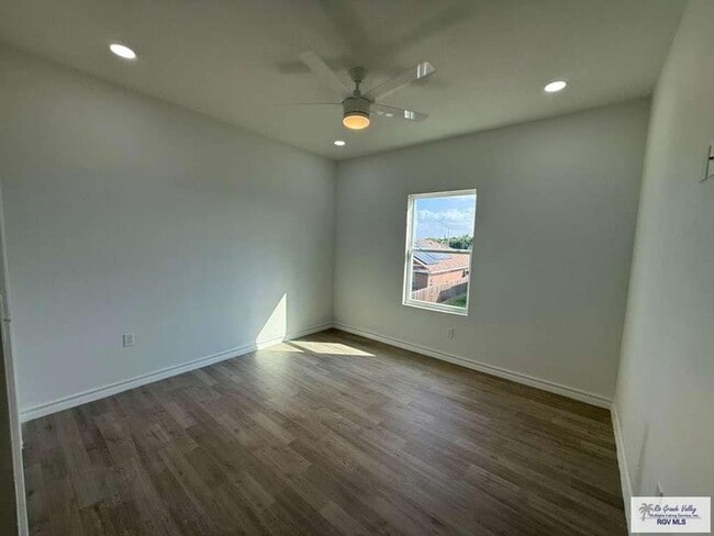 Building Photo - 5160 Alexa Rd