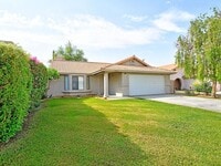 Building Photo - 78615 Bottlebrush Dr