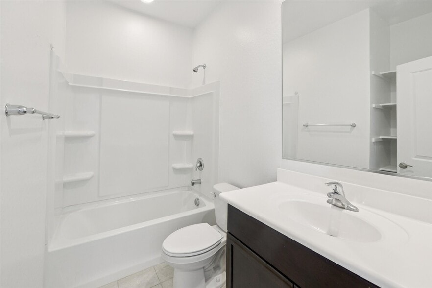 Building Photo - 4331 W Allen St