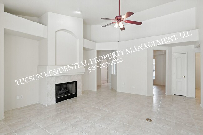 Building Photo - 11399 Silver Pheasant Loop