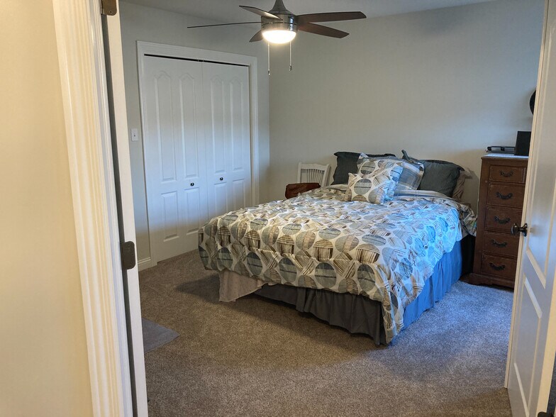 Building Photo - 5926 S Dune Harbor Dr