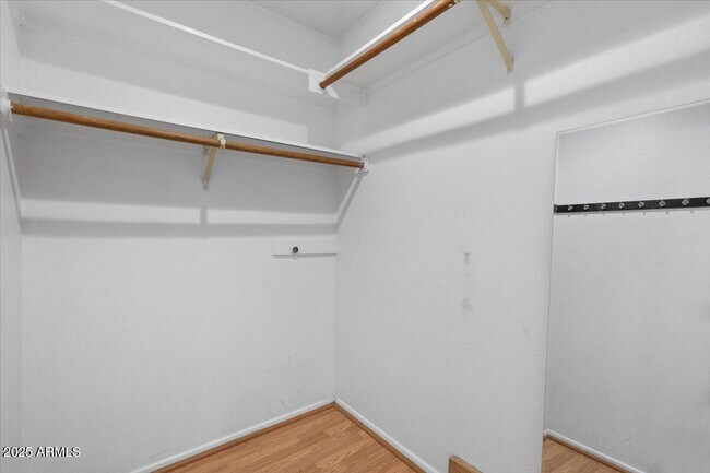 Building Photo - 1235 W 12th Pl