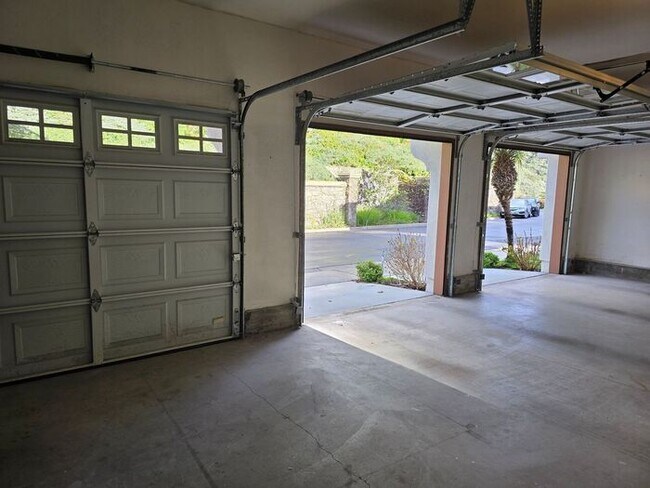 Building Photo - Incredible Home with Spectacular Views in La Jolla