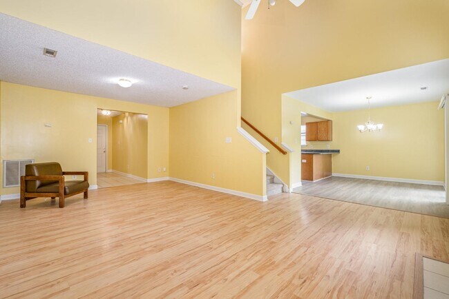 Building Photo - 9026 Tibble Creek Way