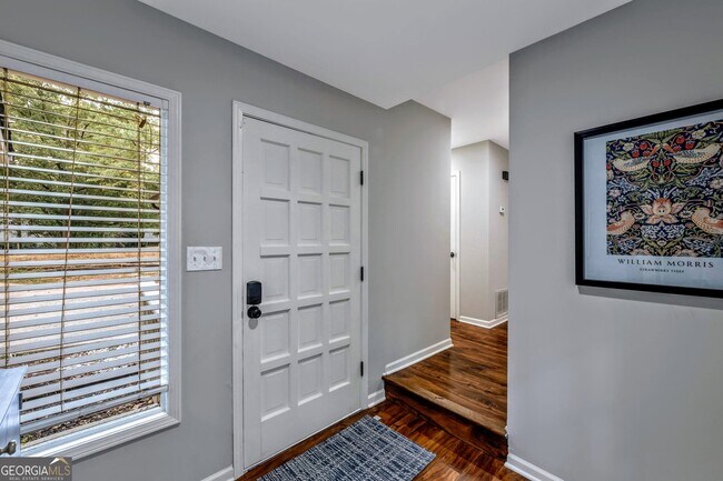 Building Photo - 2660 Indian Lake Dr