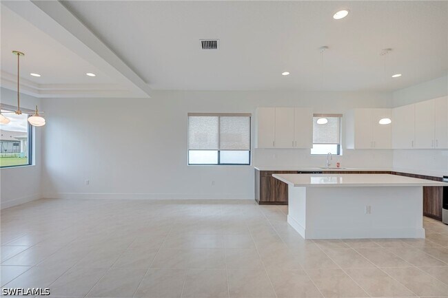 Building Photo - 5114 Panella Ave
