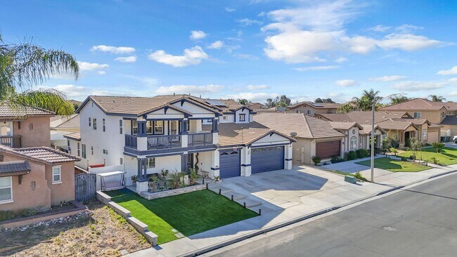 Building Photo - 469 Partridge Ln