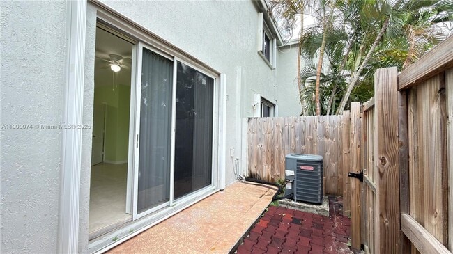 Building Photo - 870 NE 212th Terrace