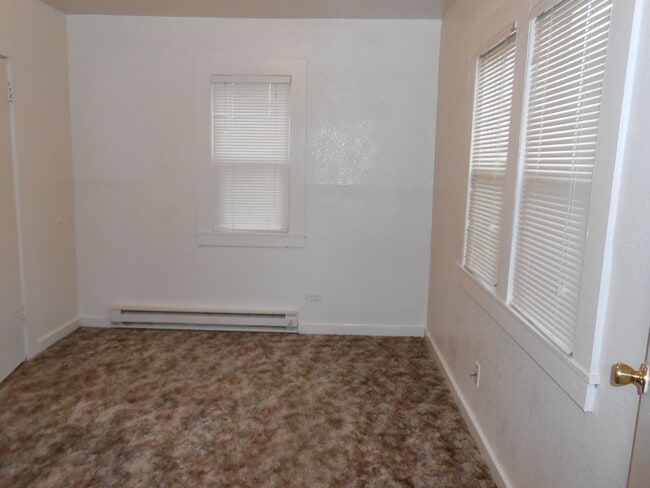 Building Photo - Cozy 2 bed and 1 bath in South Redding