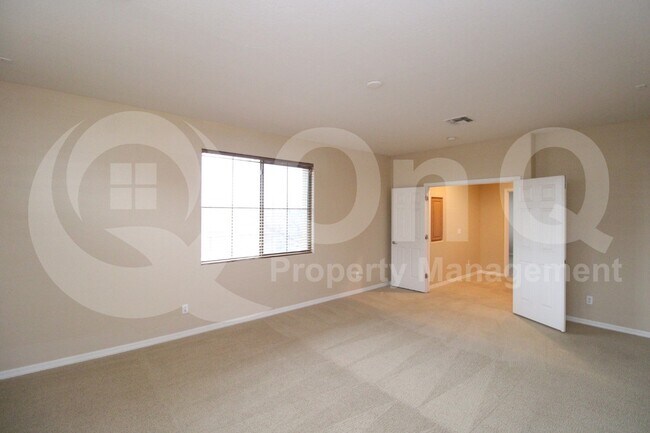 Building Photo - 3951 E Ravenswood Dr