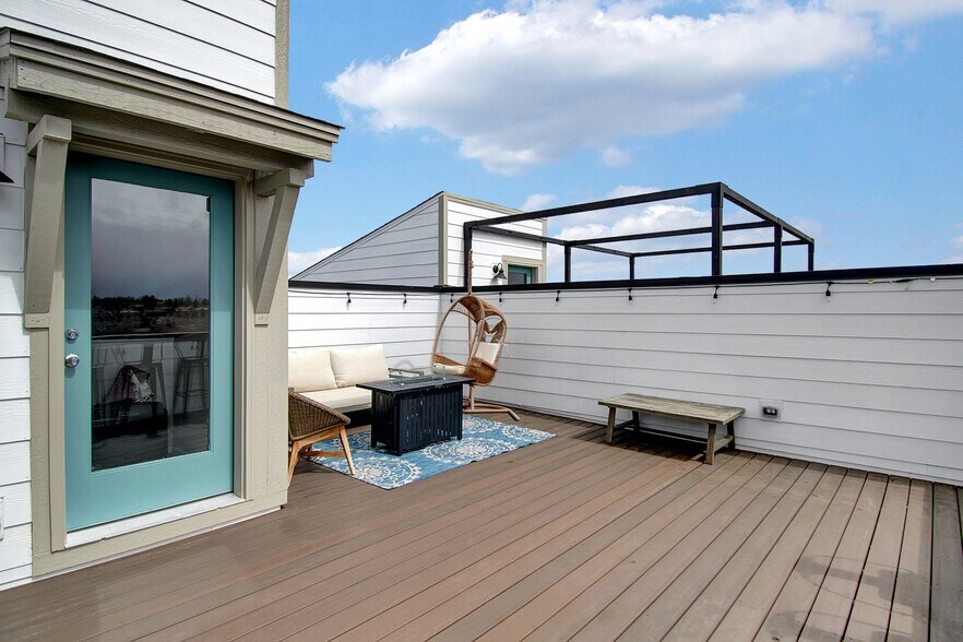 Building Photo - 12121 W 57th Dr