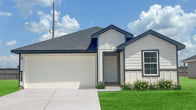 Primary Photo - 2011 Woodlark Way