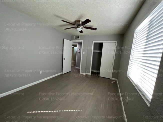 Building Photo - 1115 9th St