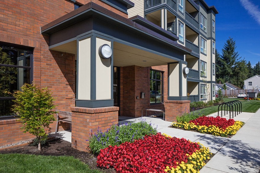 Primary Photo - Glendoveer Woods Apartments