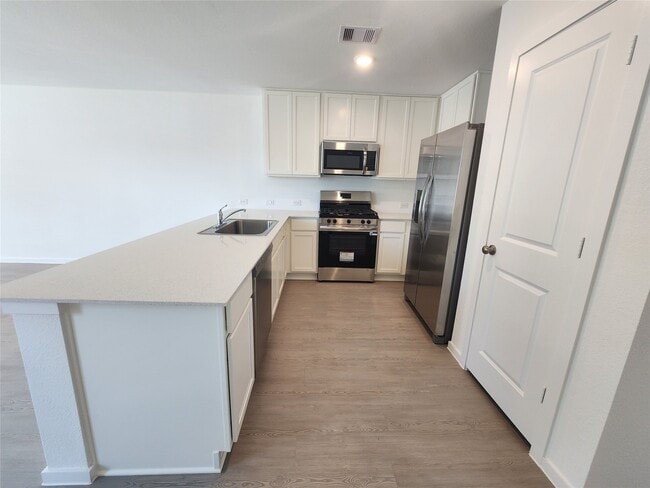 Building Photo - 1615 Winwood Dr