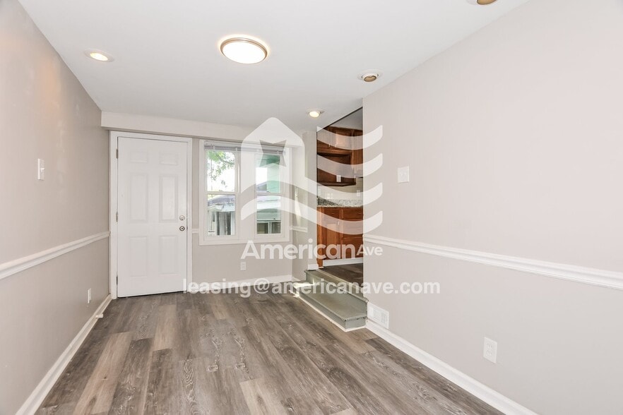 Building Photo - 200 Dundee Cir