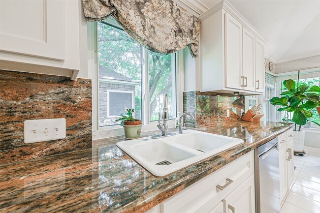 Building Photo - 19118 Polo Meadow Dr