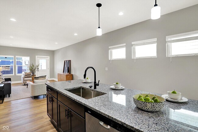 Building Photo - 1622 Prospect St