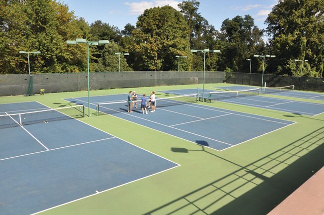 Tennis courts - 5225 Pooks Hill Rd