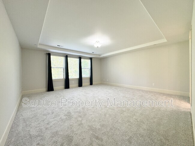 Building Photo - 11347 NW Kimble Ct