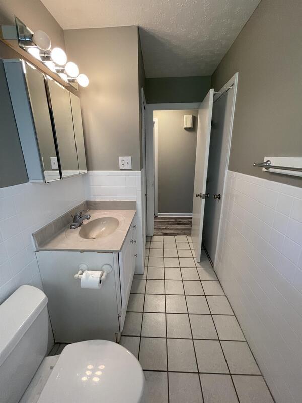 Building Photo - 2519 Steeplechase Dr
