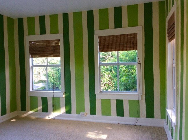 Building Photo - 382 Ellamar Rd