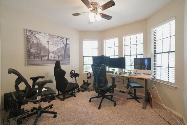 Building Photo - 2603 Garrettson Dr