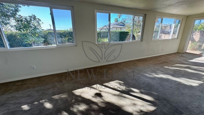 Building Photo - 970 W 14th St