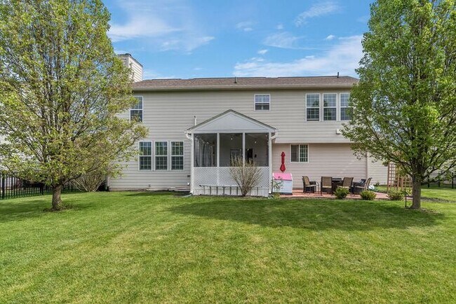 Building Photo - Stunning 6 Bed 3.5 Bath Carmel Home With Finished Basement an Fenced Yard!