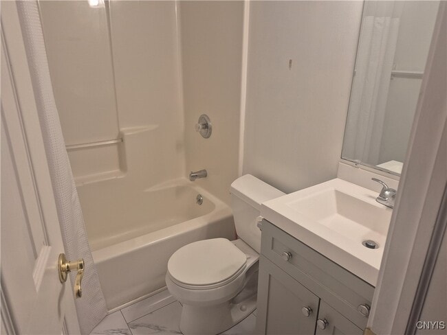 Building Photo - 100 Midlake Cir