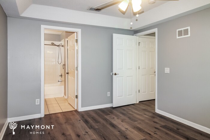 Building Photo - 8534 Hawbuck St