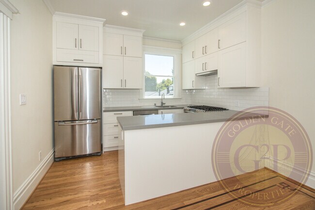 Building Photo - Pacific Heights - 1 BR, 1 BA Condo 650 Sq. Ft. - 3D Virtual Tour, Storage