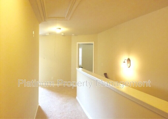 Building Photo - 2635 Runnymede Ct