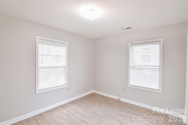 Building Photo - 110 Pratt St