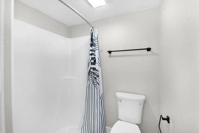 Building Photo - 3266 SE Aster Ln